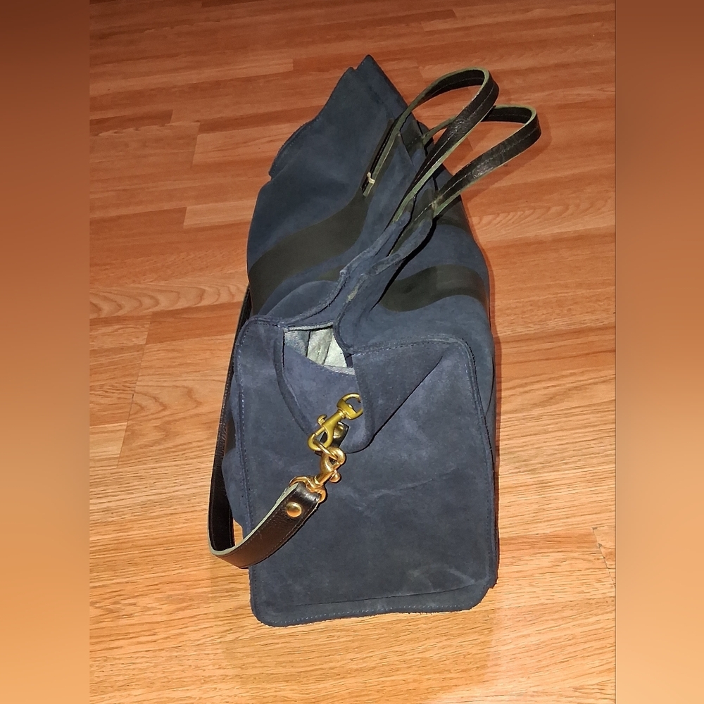 Clare V. Los Angeles Navy Suede Bag with Tan Leather Logo Patch - Picture 6 of 13